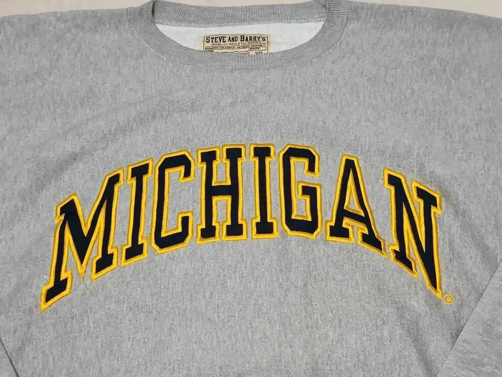 Michigan Steve & Barry's grijze XL sweatshirt met geborduurd logo Amerikaanse universiteit – photo 4